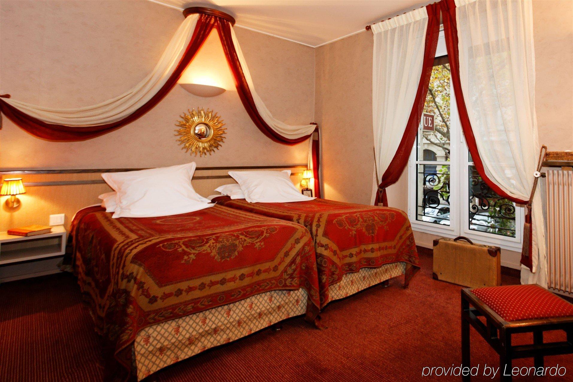 Hotel Britannique Paris Room photo